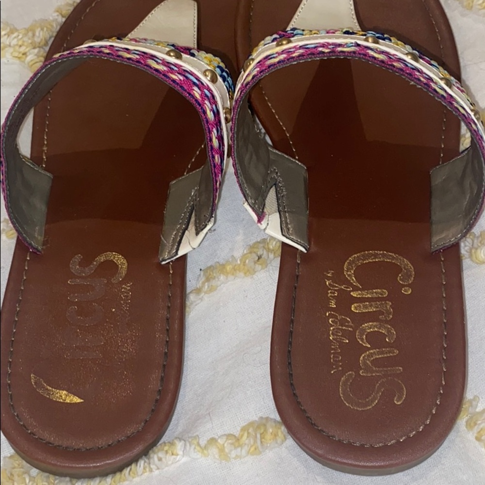 Sandals - Picture 3 of 4